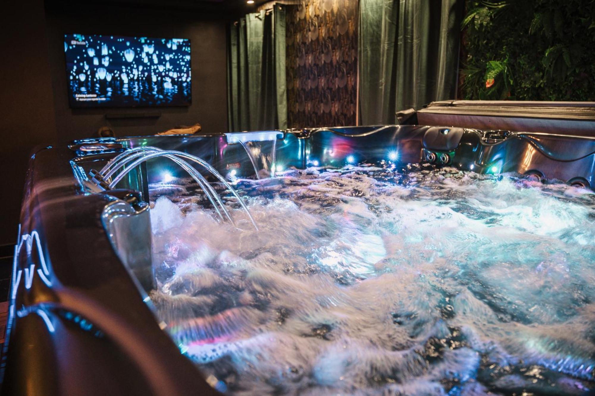 L Escale Jacuzzi Et Sauna Эврё Экстерьер фото