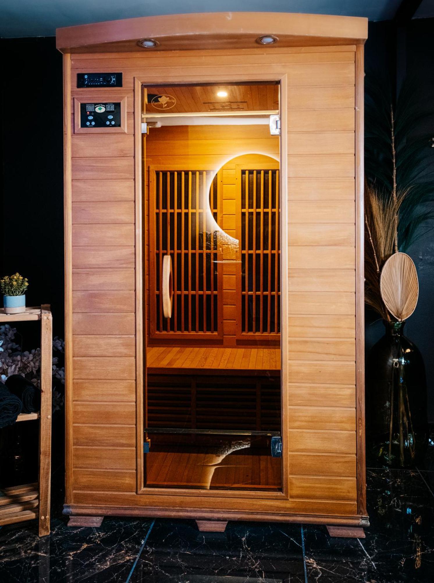 L Escale Jacuzzi Et Sauna Эврё Экстерьер фото